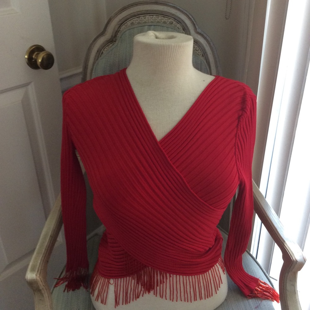 Radzoli Dressy red top with fringe